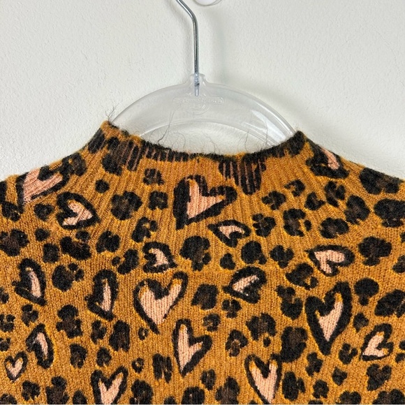 Karl Lagerfeld Animal Heart print mock neck fuzzy sweater size: XS - Picture 11 of 11